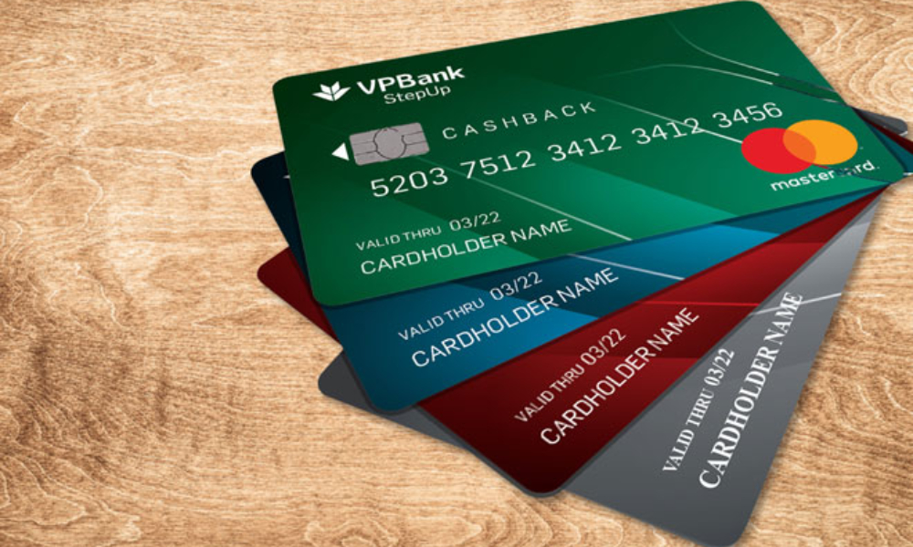 Thẻ tín dụng được ưa chuộng vì dễ sử dụng và sự tiện lợi của nó