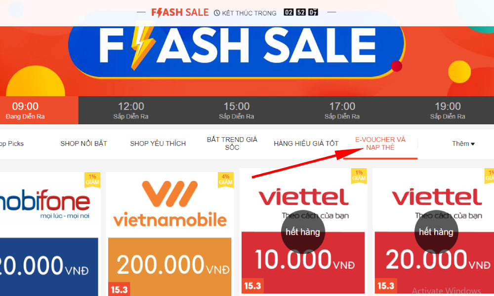 Tại mục Flash Sale chọn E-Voucher và Nạp thẻ