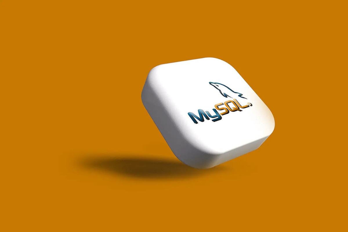 MySQL đã trải qua chặng hành trình phát triển hai thập kỷ